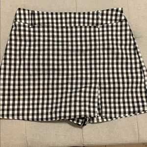 Pacsun shorts that look like a skirt in the front